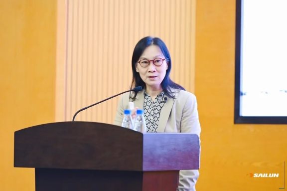 北大國發(fā)院BiMBA商學院院長陳春花教授講話 北大國發(fā)院BiMBA商學院院長陳春花教授講話